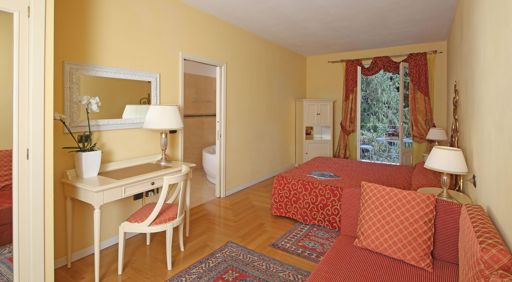 Villa Sofia Hotel Gardone Riviera Exterior photo