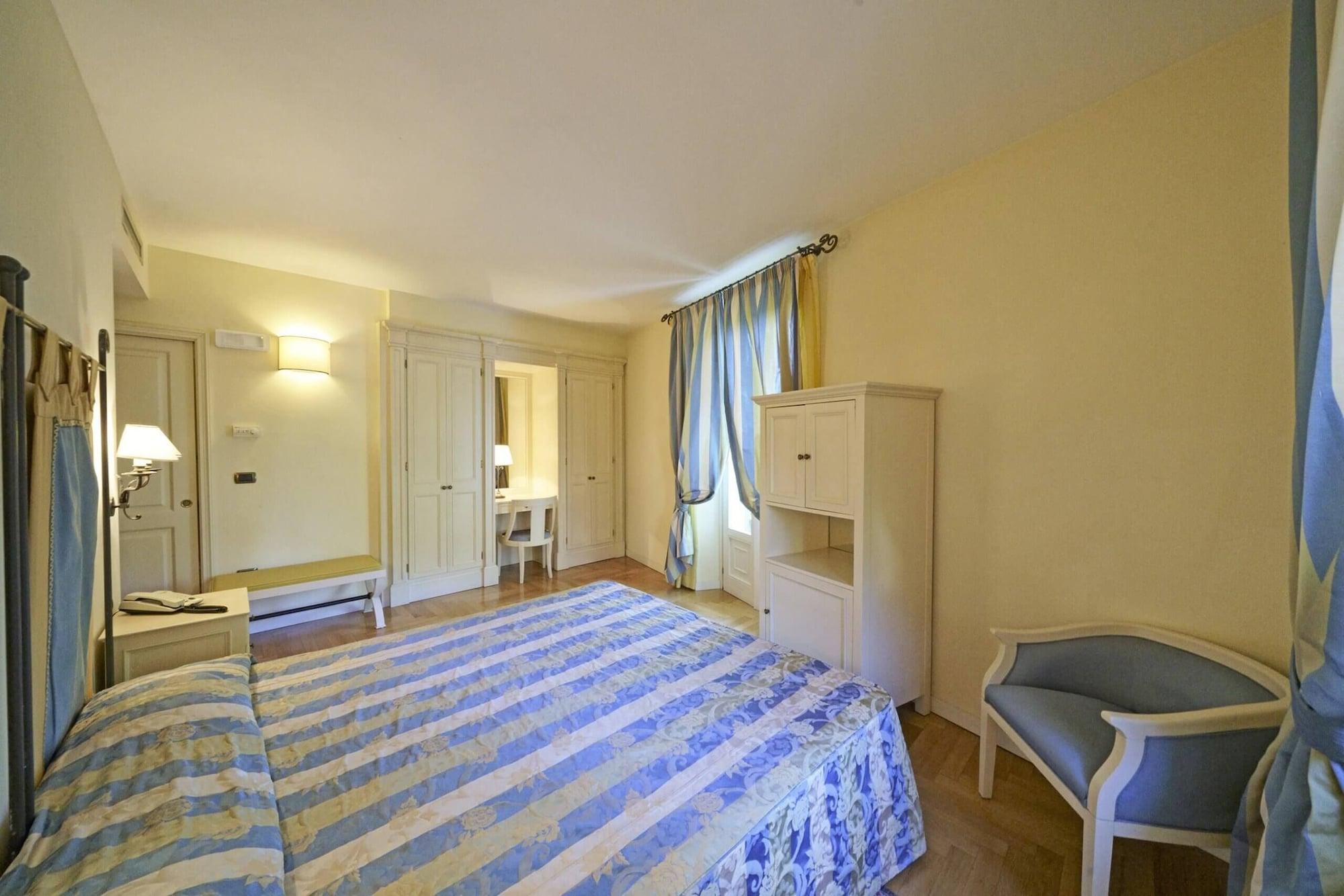 Villa Sofia Hotel Gardone Riviera Exterior photo