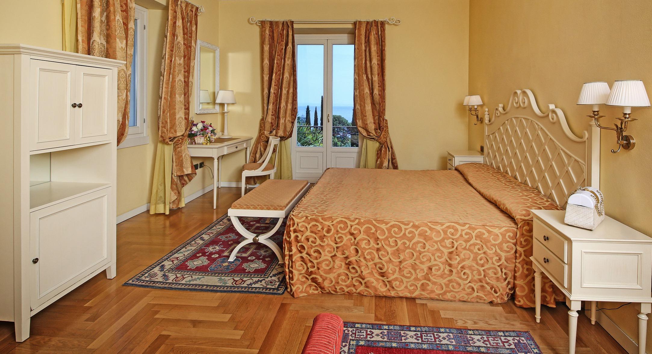 Villa Sofia Hotel Gardone Riviera Exterior photo
