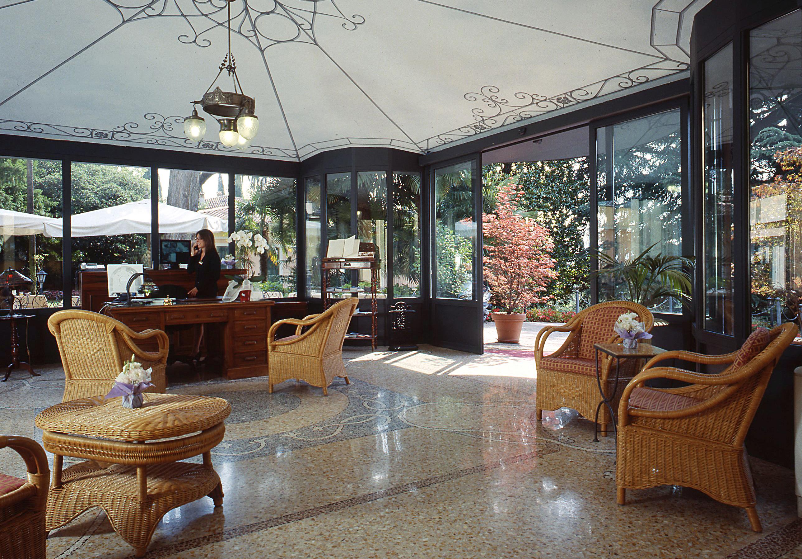 Villa Sofia Hotel Gardone Riviera Exterior photo