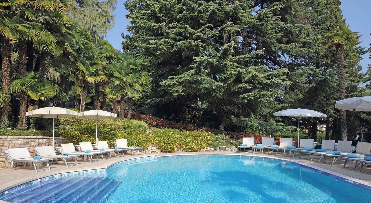 Villa Sofia Hotel Gardone Riviera Exterior photo