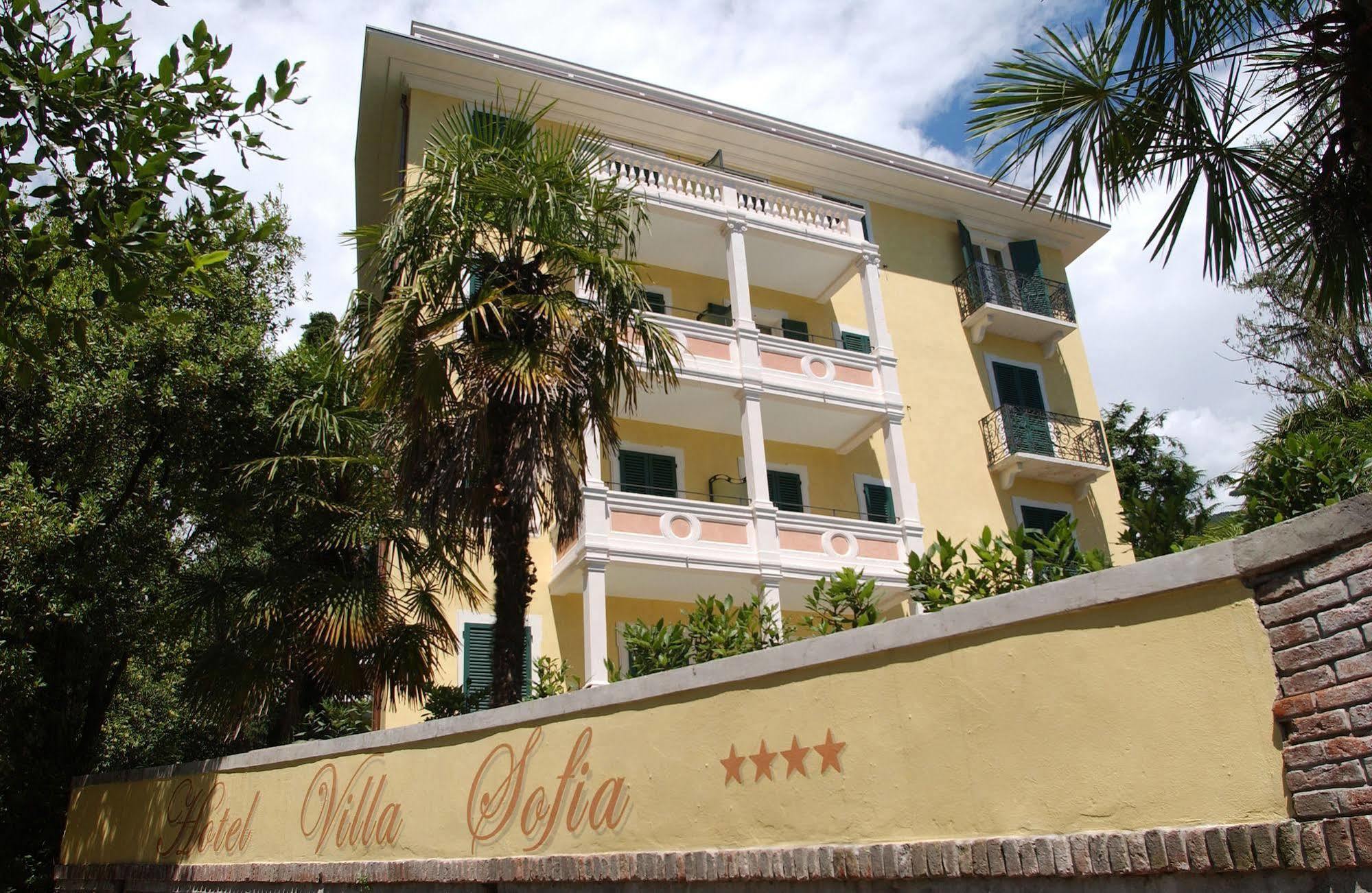 Villa Sofia Hotel Gardone Riviera Exterior photo
